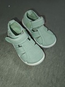 Kapcie chłopięce na rzep rozmiar 24 