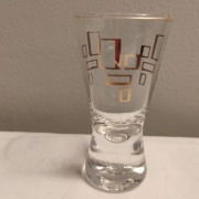 Kieliszki 40 ml PRL 7 szt.  złoty geometryczny wzór grube szkło