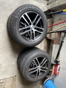 4 opony: 2x Michelin pilot alpin 2x goodyear ultra grip 5 dezent 205/60R16