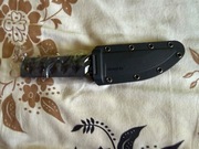 Nóż stalowy z pochwą