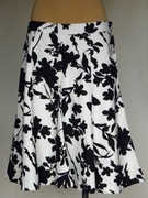 # Śliczna w kwiaty spódnica - H&M - 40 # 