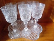 Serwis 6 kielichów kryształowych na kryształowej tacy z okresu PRL