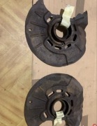 Osłona tarczy hamulcowej prawa/lewa BMW e24