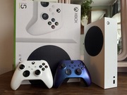 Konsola Xbox Series S 512 GB dwa pady komplet