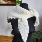 Chusta szal ecru z kid mohair/silk | rękodzieło