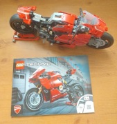 Lego technic motor Ducati 