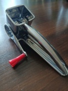 Obrotowa tarka do sera