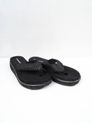 Klapki typu japonki na koturnie firmy Dunlop