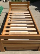 Użwane łóżko z materacem i wysówaną szufladą 180x80