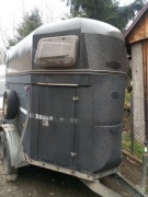 zabudowa przyczepy konnej bockmann 