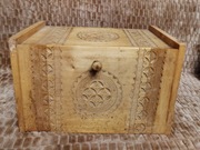 Huculski chlebak ,drewno.