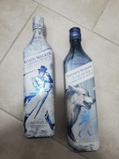 Puste butelki po whisky Johnny Walker 