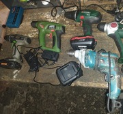 Zestaw wkrętarek i wiertarek 