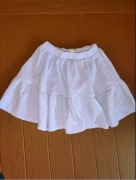 479. Liliowa krótka spódniczka na gumce rozmiar 98/104