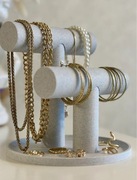 Stojak na bransoletki