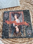 Okładka oryginalna na CD Cher love hurts