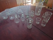 Stare szkło laboratoryjne. Zestaw.