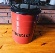 Meble VOX - stylizowany, metalowy pojemnik - puf Basket czerwony