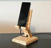 Stojak podstawka na telefon e-book z drewna płyty OSB lakier v2.0 stylowa B
