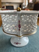 Porcelana półmisek na nóżce Wallendorf 1764 - ręcznie wykonana.