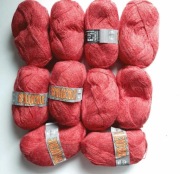 Czerwona Włóczka 25% Wełna 1,1kg Druty Szydełko