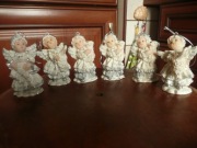 6szt. kpl. zawieszki na choinkę aniołki brakatowe w kartonikach