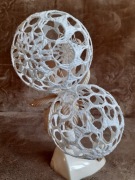 BOMBKI SZYDEŁKOWE RĘCZNIE ROBIONE 2 szt (12) 