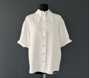 Biała bluzka koszulowa Le Collet model oversize złote guziki rozmiar XS