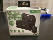 Stacja dokująca do pada XBOX One/Series X Venom VS2880