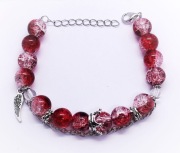 Elegancka Bransoletka z Czerwonych Koralików Crackle – Zawieszka Skrzydło
