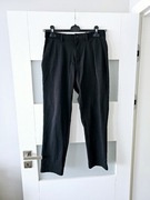 Czarne spodnie Uniqlo s 36