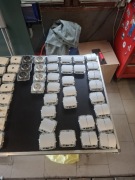 Karlik TREND ramka przełacznik