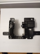 Dacia Spring uchwyt,mocowanie gniazda ładowania 