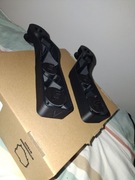 Zestaw wsporników montażowych przedniego zderzaka 535807193 i 535807194 