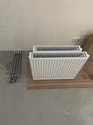 2 grzejniki Purmo z demontażu w nowym mieszkaniu