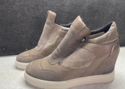 Damskie sneakersy na platformie 40 Geox respira