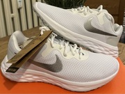 Nike Revolution 6 NN
