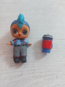 Lalka LOL chłopak z butelką