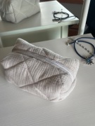 Kosmetyczka handmade pikowana beżowa