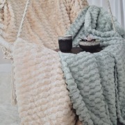 Puszysty koc , kapa na łóżko 