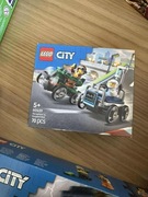 LEGO City Pakiet wyścigowy Samolot kontra łóżko szpitalne