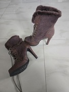 Kozaki, Botki brazowe, ocieplane na obcasie 