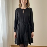 Czarna satynowa sukienka z falbankami Riccovero 34/XS nowa z metką