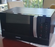 Mikrofakówka Samsung GE89M 