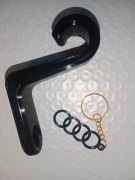 Zestaw hak na zagłówek + brelok Audi – praktyczny dodatek do auta