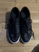 Buty męskie Tommy Hilfiger – czarne skórzane sneakersy, stan bardzo dobry