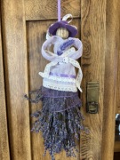 Lalka z lawendy suszonej do powieszenia. Ozdoba wnętrza 