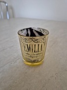 Szklaneczka, szklanka, literatka z imieniem Emilia 