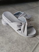 Klapki damskie Marco Tozzi r. 37 jasno szary nowe piękne