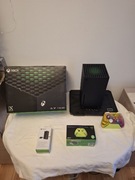 Konsola Xbox Series X 1TB Black +Pad Forza Horizon 5+Bateria Microsoft 